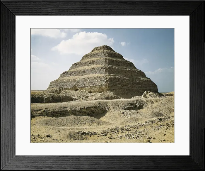 Framed Print : IMHOTEP (ca. 2667 BC-2648 BC). The step pyramid of Djoser. 2668 -2649 BC. EGYPT. CAIRO. Saqqara. Pyramid of Djoser. Egyptian art. Old Kingdom. Architecture