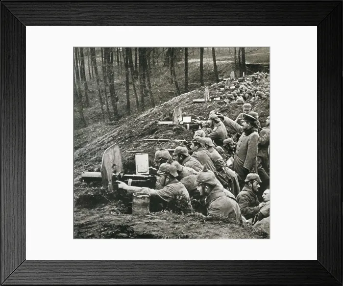 Framed Print : World War I. German army infantry troops positioned in a trench at the beginning of the conflict. AISA / Everett Collection**US SALES ONLY**