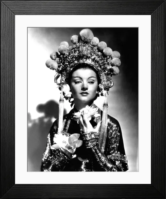 Framed Print : THE MASK OF FU MANCHU, Myrna Loy, 1932 Framed Print : THE MASK OF FU MANCHU, Myrna Loy, 1932