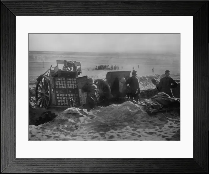 Framed Print : Italian artillery in desert near Tripoli, Libya, during the Italo-Turkish War, Sept. 1911-Oct. 1912. (BSLOC_2017_1_125)