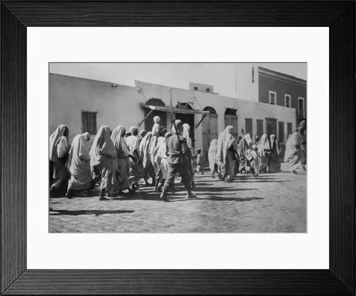 Framed Print : Arab prisoners of war walking in Tripoli, Libya, with Italian soldiers during the Italo-Turkish War