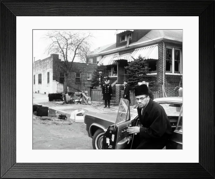 Framed Print : Malcolm X, returns home after his house is bombed, 2 / 14 / 65.. Courtesy: CSU Archives  /  Everett Collection
