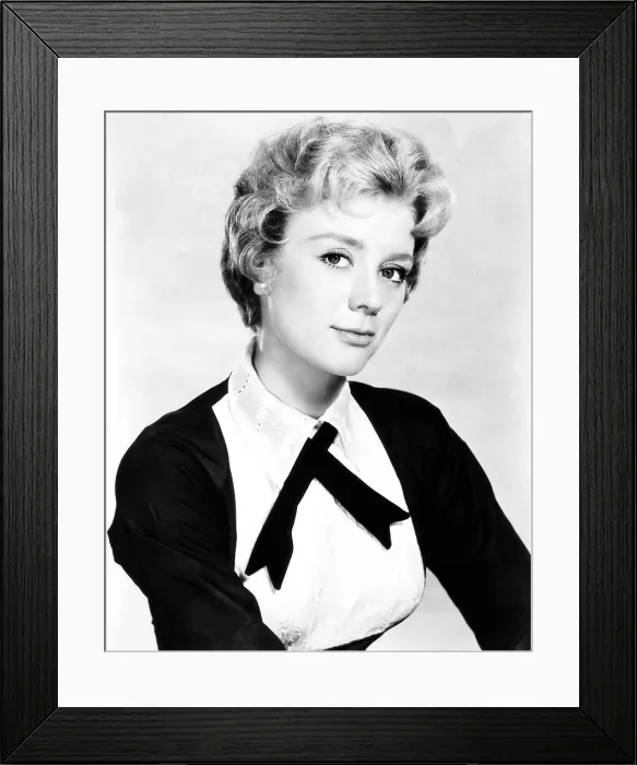 Framed Print : THE WORLD, THE FLESH AND THE DEVIL, Inger Stevens, 1959