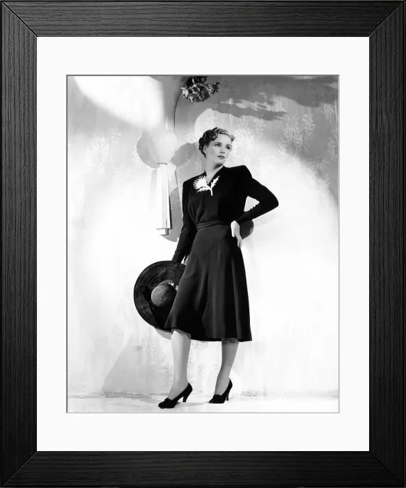 Framed Print : WORLD PREMIERE, Frances Farmer wearing dress designed by Edith Head, 1941 Framed Print : WORLD PREMIERE, Frances Farmer wearing dress designed by Edith Head, 1941
