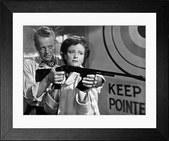 Framed Print : THE WOMAN ON PIER 13, (aka I MARRIED A COMMUNIST), William Talman, Laraine Day, 1949