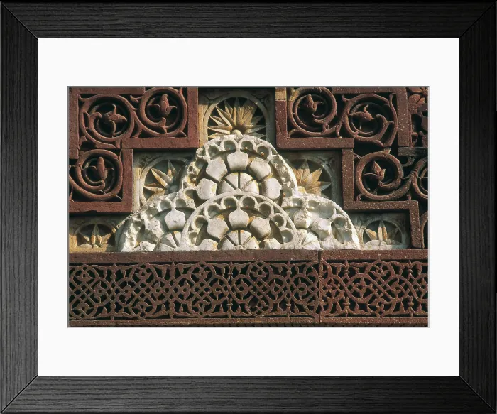 Framed Print : INDIA. DELHI. Delhi. Ornamental detail of the Alai Darzawa Gate, southern entrance into the monumental complex of sultan Quatb-al-Din-Aibak begun in 1199