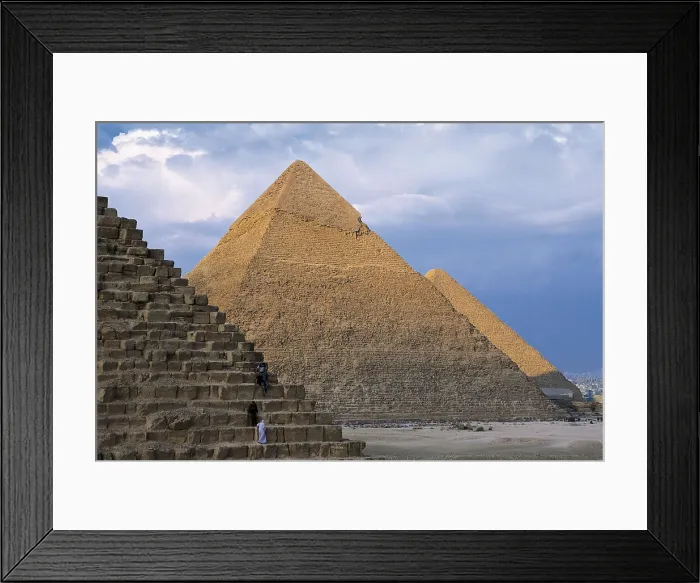 Framed Print : EGYPT. GIZA. Giza. Pyramids of Menkaure, Khafre and Khufu. Egyptian art. Old Kingdom. Architecture. AISA / Everett Collection**US SALES ONLY** Framed Print : EGYPT. GIZA. Giza. Pyramids of Menkaure, Khafre and Khufu. Egyptian art. Old Kingdom. Architecture. AISA / Everett Collection**US SALES ONLY**