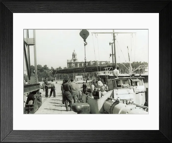 Framed Print : SPAIN. Malaga. Spanish Civil War (1936-1939). The torpedo boat Requet loading torpedos in the Malaga harbour (20th February 1937). AISA / Everett Collection**US SALES ONLY** Framed Print : SPAIN. Malaga. Spanish Civil War (1936-1939). The torpedo boat Requet loading torpedos in the Malaga harbour (20th February 1937). AISA / Everett Collection**US SALES ONLY**
