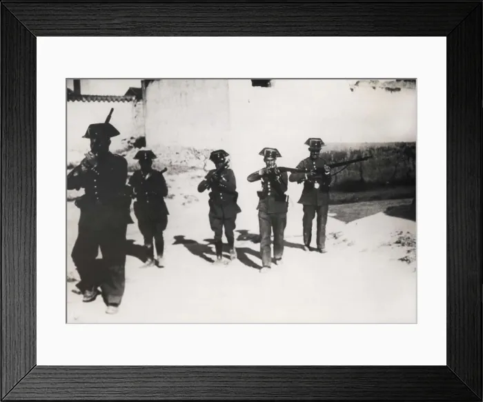 Framed Print : Spain (1931). The Civil Guard entering into La Villa de Don Fadrique (Toledo) to stifle a communist uprising (1931). AISA / Everett Collection**US SALES ONLY** Framed Print : Spain (1931). The Civil Guard entering into La Villa de Don Fadrique (Toledo) to stifle a communist uprising (1931). AISA / Everett Collection**US SALES ONLY**