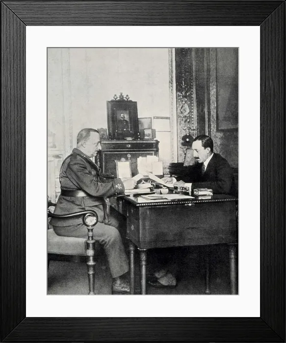 Framed Print : Spain. Dictatorship of Primo de Rivera. First conversation between king Alfonso XIII and General Miguel Primo de Rivera after the coup d'etat (1923) Framed Print : Spain. Dictatorship of Primo de Rivera. First conversation between king Alfonso XIII and General Miguel Primo de Rivera after the coup d'etat (1923)