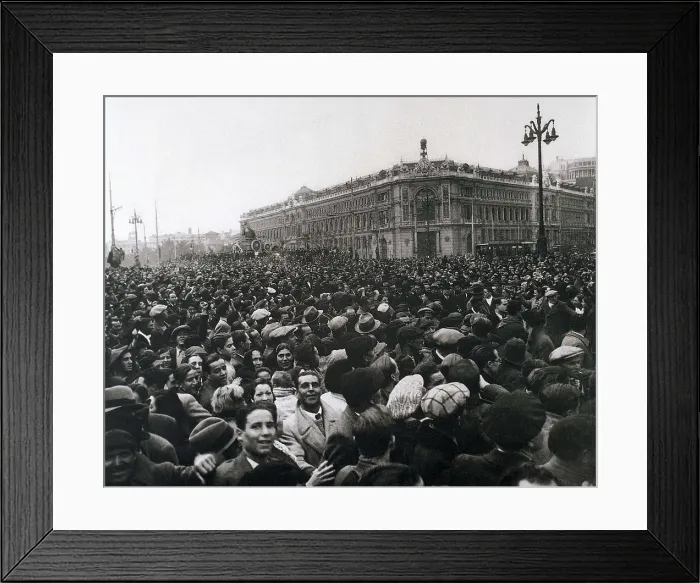 Framed Print : Spain. Second Republic. Popular demonstration in Madrid after the triumph in the elections of the Frente Popular (Popular Front) (February 1936)