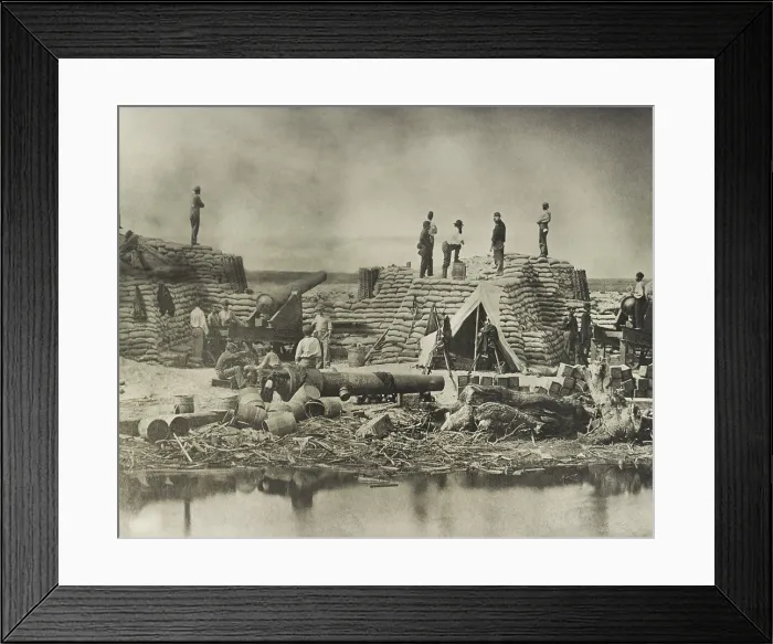 Framed Print : US Civil War. Siege of Charleston, 1863. Two 100-pounder Parrot Rifled cannons at Battery Stevens aimed at Fort Sumter, almost two and a half miles away