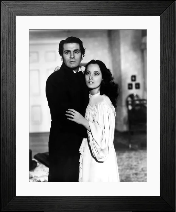 Framed Print : WUTHERING HEIGHTS, Laurence Olivier, Merle Oberon, 1939