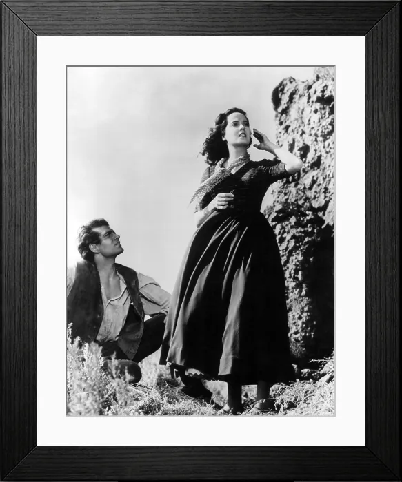 Framed Print : WUTHERING HEIGHTS, Laurence Olivier, Merle Oberon, 1939
