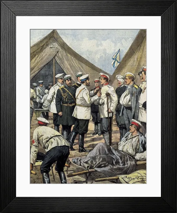 Framed Print : Russo-Japanese War (1904-1905). The Russian General in chief Europatkin decorating the soldiers injured while fighting Framed Print : Russo-Japanese War (1904-1905). The Russian General in chief Europatkin decorating the soldiers injured while fighting