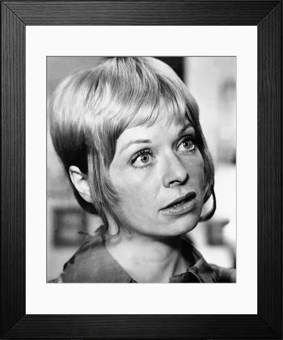 Framed Print : X, Y AND ZEE, (aka ZEE AND CO.), Susannah York, 1972 Framed Print : X, Y AND ZEE, (aka ZEE AND CO.), Susannah York, 1972