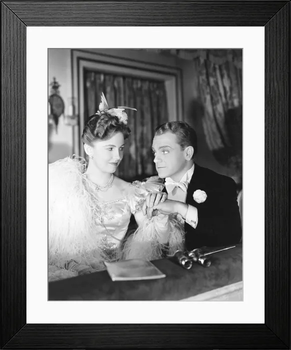 Framed Print : YANKEE DOODLE DANDY, from left: Joan Leslie, James Cagney, 1942 Framed Print : YANKEE DOODLE DANDY, from left: Joan Leslie, James Cagney, 1942