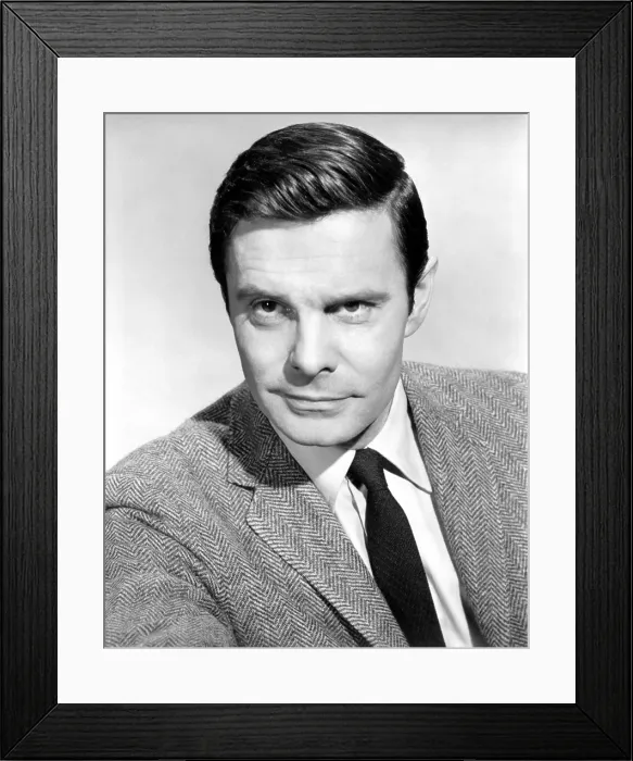 Framed Print : THE V.I.P.S, Louis Jourdan, 1963 Framed Print : THE V.I.P.S, Louis Jourdan, 1963
