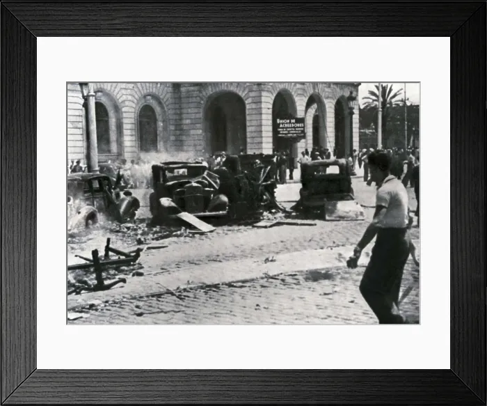 Framed Print : SPAIN. Barcelona. Spanish Civil War (1936-1939). The Uprising in Barcelona (July 1936)