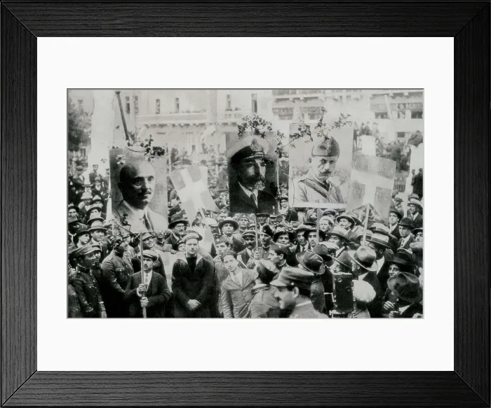 Framed Print : Greece (1924). Demonstration in Athens after the proclamation of the Republic. AISA / Everett Collection**US SALES ONLY**