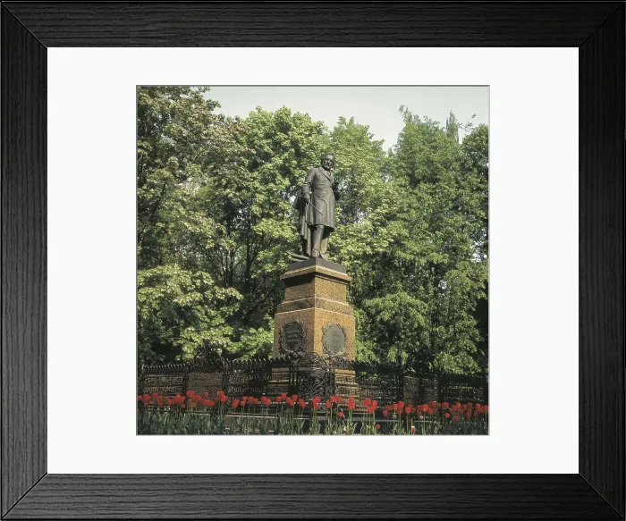 Framed Print : GLINKA, Mijail Ivanovich (1804-1857). Monument in Smolensk, by A. F. Bok (1185). Sculpture on bronze. RUSSIA. SMOLENSK. Smolensk. AISA / Everett Collection**US SALES ONLY**