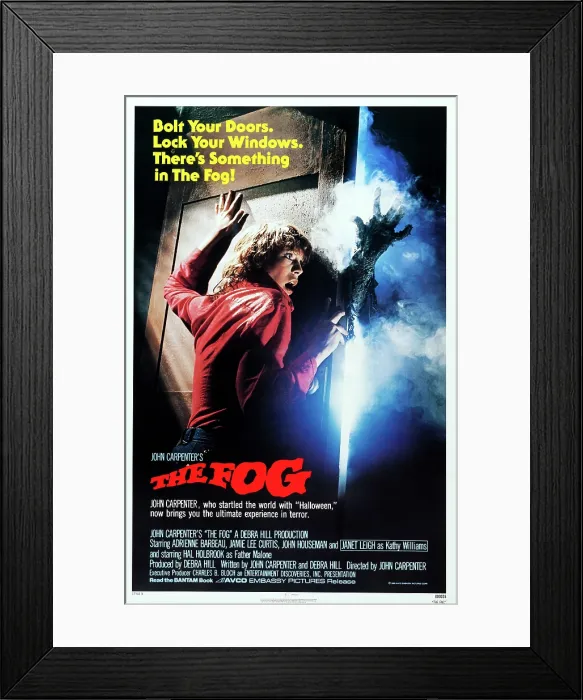Framed Print : THE FOG, US poster, Jamie Lee Curtis, 1980, AVCO Embassy Pictures / courtesy Everett Collection