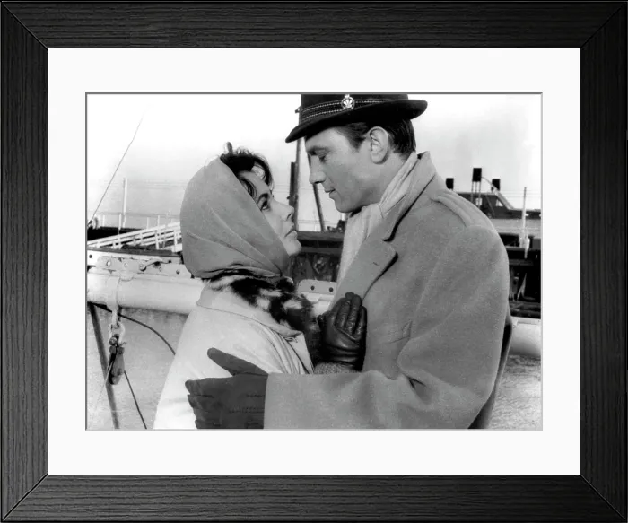 Framed Print : BUTTERFIELD 8, Elizabeth Taylor, Laurence Harvey, 1960