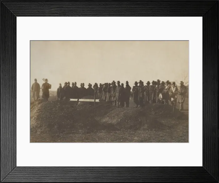 Framed Print : US Civil War, 1861-1862. Burial of Union soldier at Camp Griffin, Langley, Virginia. Disease accounted for 2 out of 3 Civil War military deaths