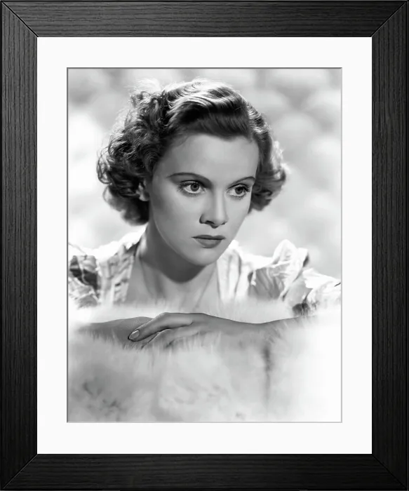 Framed Print : YOUNG AND INNOCENT, Nova Pilbeam, 1937