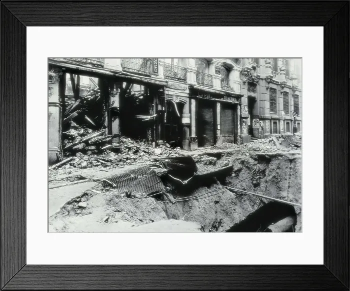 Framed Print : Spain. Civil War (1936-1939). The street San Jernimo in Madrid under the effects of the bombing. AISA / Everett Collection**US SALES ONLY**
