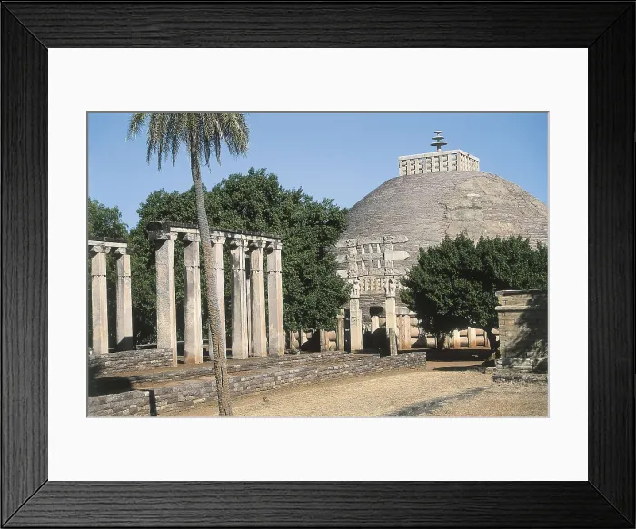 Framed Print : INDIA. MADHYA PRADESH. Sanchi. Stupa n.1 or Great Stupa seen from eastern portico (1st c. AD). AISA / Everett Collection**US SALES ONLY**