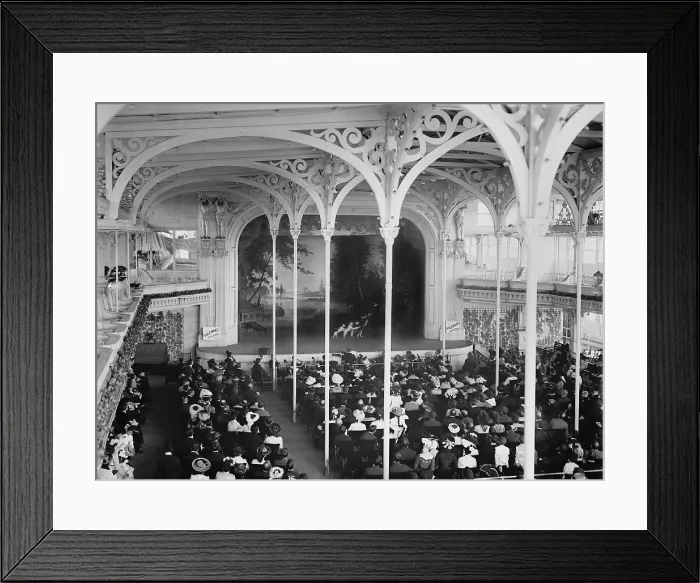 Framed Print : Hammerstein's Paradise Gardens, New York during a performance of a dog act, c. 1900-06. The third tier featured an open-air café and relief from summer heat Framed Print : Hammerstein's Paradise Gardens, New York during a performance of a dog act, c. 1900-06. The third tier featured an open-air café and relief from summer heat