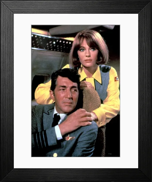 Framed Print : AIRPORT, Dean Martin, Jaqueline Bisset, 1970