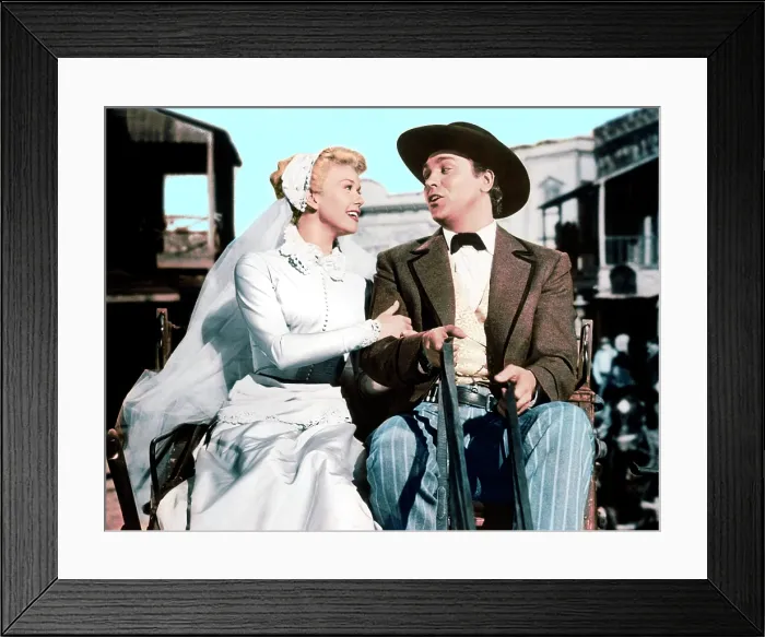 Framed Print : CALAMITY JANE, from left: Doris Day, Howard Keel, 1953 Framed Print : CALAMITY JANE, from left: Doris Day, Howard Keel, 1953