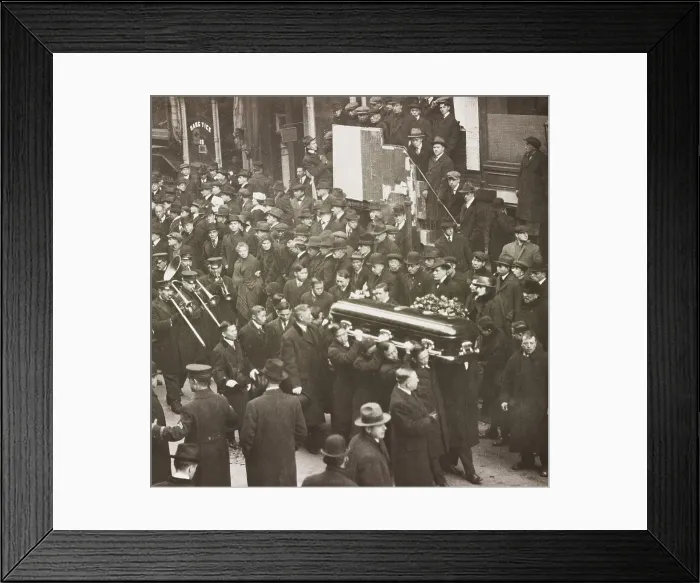 Framed Print : Funeral of Tom Lee, leader of On Leong Tong which protected Chinatown's organized crime Framed Print : Funeral of Tom Lee, leader of On Leong Tong which protected Chinatown's organized crime