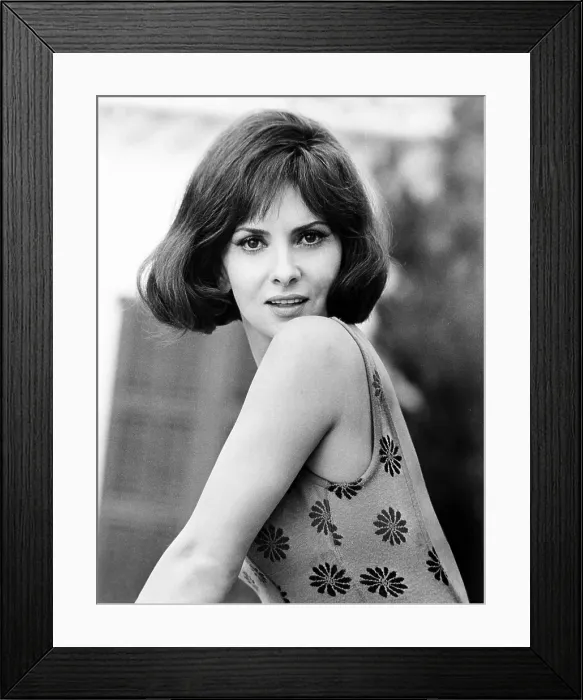 Framed Print : WOMAN OF STRAW, Gina Lollobrigida, 1964