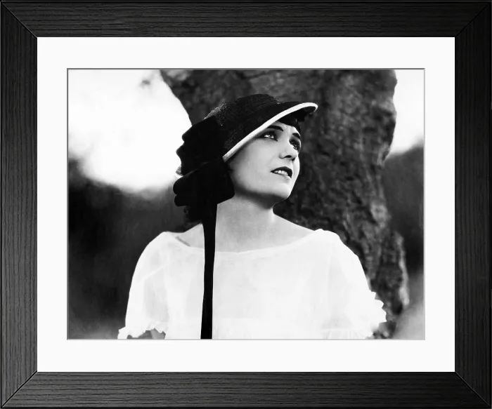 Framed Print : A WOMAN OF THE WORLD, Pola Negri, 1925