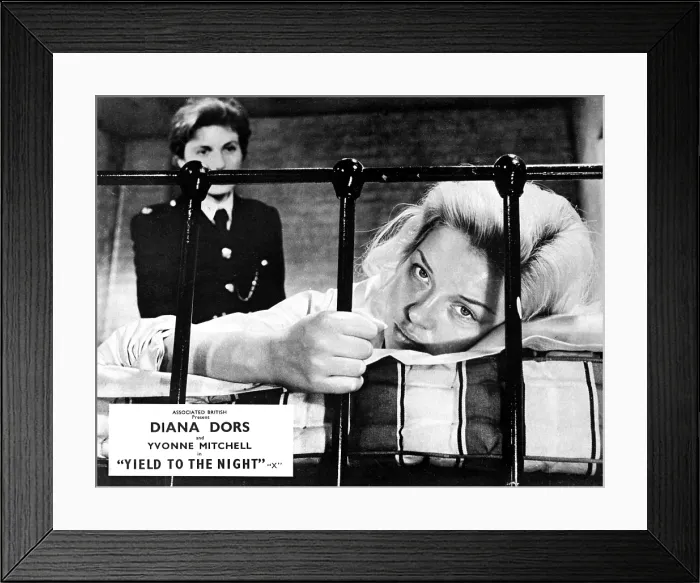 Framed Print : YIELD TO THE NIGHT, (aka BLONDE SINNER), Yvonne Mitchell, Diana Dors, 1956 Framed Print : YIELD TO THE NIGHT, (aka BLONDE SINNER), Yvonne Mitchell, Diana Dors, 1956