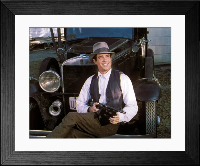 Framed Print : BONNIE AND CLYDE, Warren Beatty, 1967 Framed Print : BONNIE AND CLYDE, Warren Beatty, 1967