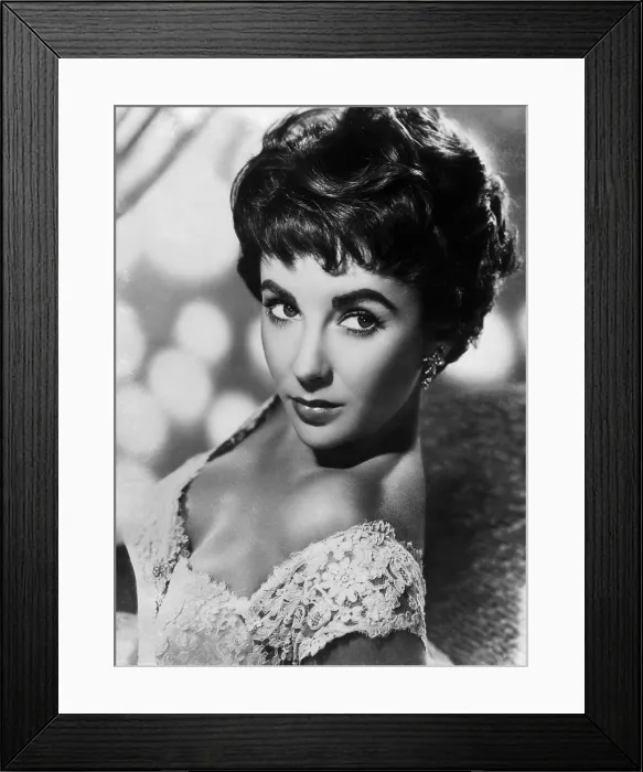 Framed Print : GIANT, Elizabeth Taylor, 1956