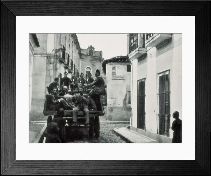 Framed Print : Spanish Civil War (1936-1939). Death condemned by Republican army are transported to the execution place in the surroundings of Merida (August 1936)