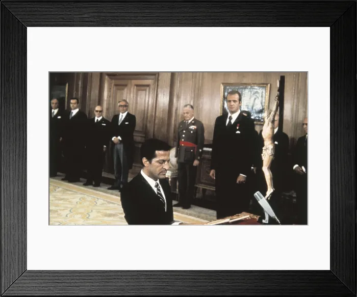 Framed Print : Spain (5th July 1976). Adolfo Surez is sworn as President of the Government before the king Juan Carlos I. AISA / Everett Collection**US SALES ONLY**
