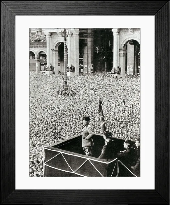 Framed Print : Italy. Speech of Benito Mussolini at the Duomo Square in Milan (1st November 1936). AISA / Everett Collection**US SALES ONLY**