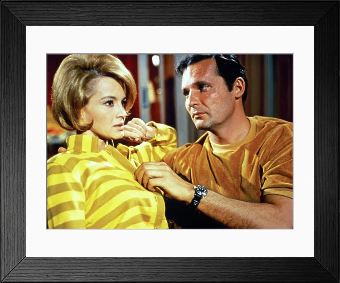 Framed Print : POINT BLANK, Angie Dickinson, John Vernon, 1967