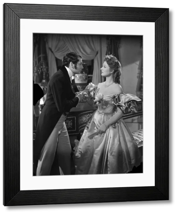 Framed Print : PRIDE AND PREJUDICE, Laurence Olivier, Greer Garson, 1940 Framed Print : PRIDE AND PREJUDICE, Laurence Olivier, Greer Garson, 1940