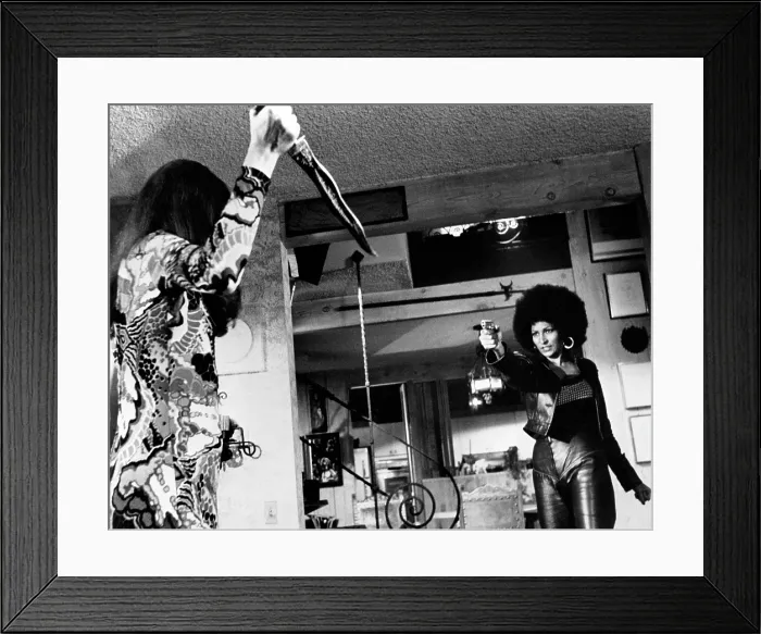 Framed Print : FOXY BROWN, Pam Grier (right), 1974