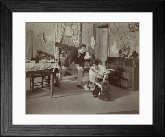 Framed Print : Scene from LITTLE ITALY, a play by Horace Fry, produced in 1902 and set in a NYC tenement apartment