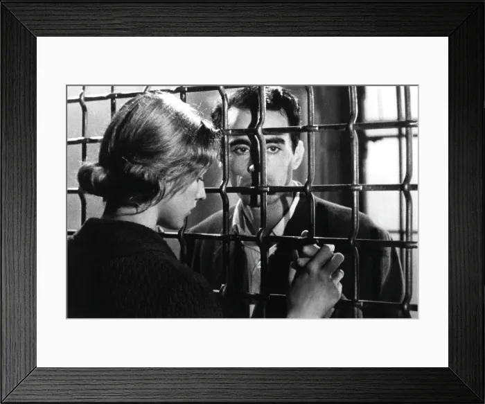 Framed Print : PICKPOCKET, from left: Marika Green, Martin LaSalle, 1959
