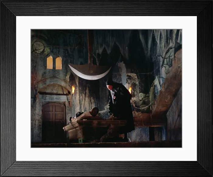 Framed Print : THE PIT AND THE PENDULUM, John Kerr, Vincent Price, 1961