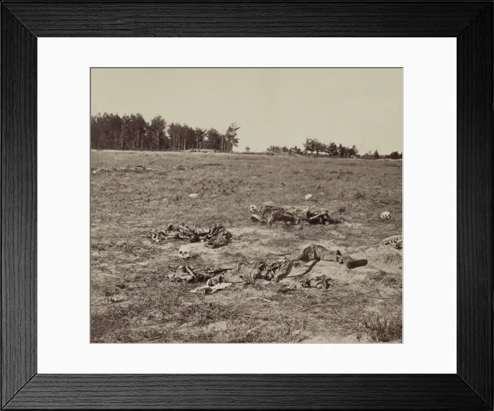 Framed Print : US Civil War, Peninsula Campaign, Seven Days Battles, June 25-July 1, 1862. Unburied dead remain on the field from the Battle of Gaines Mills, of June 27, 1862 Framed Print : US Civil War, Peninsula Campaign, Seven Days Battles, June 25-July 1, 1862. Unburied dead remain on the field from the Battle of Gaines Mills, of June 27, 1862